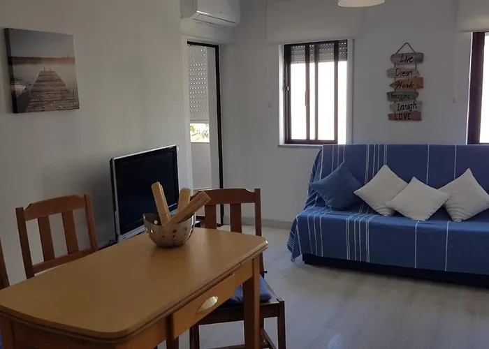 Apartment Girasol Front Beach Quarteira Algarve